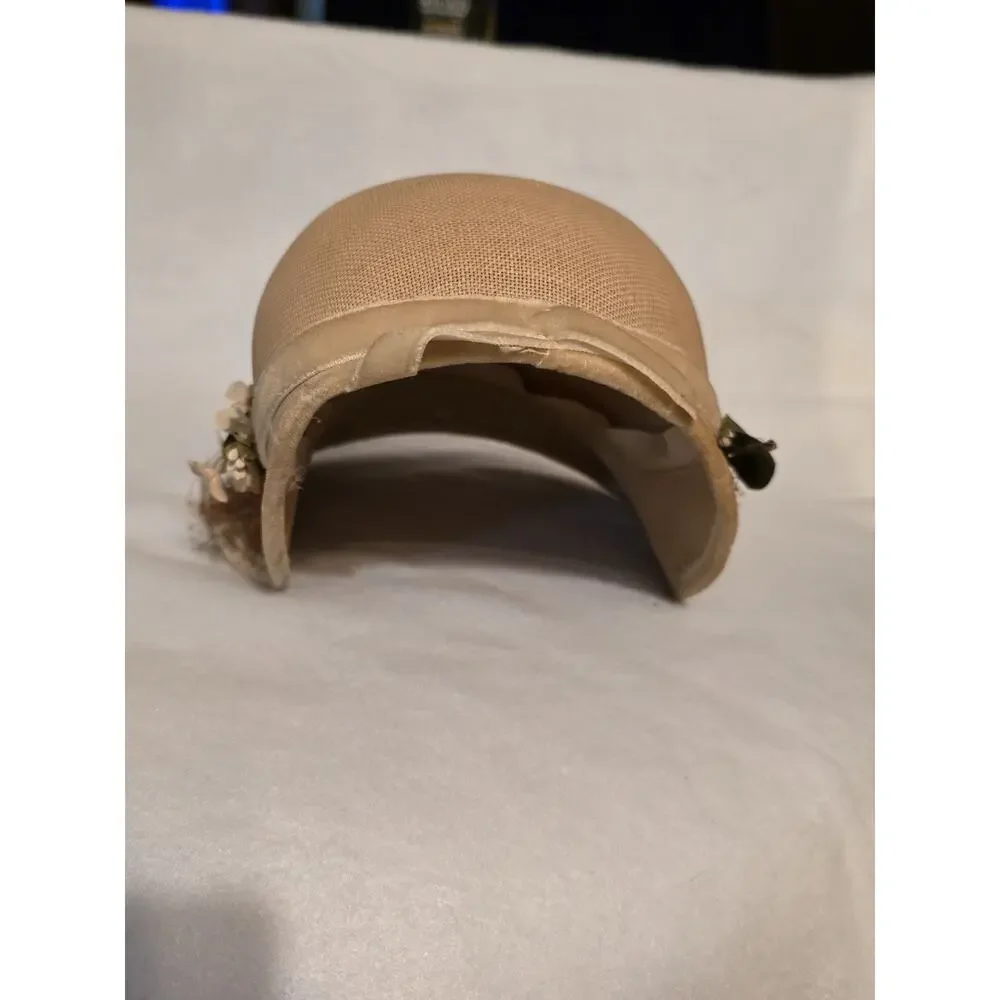 Women's Vintage Straw Cloche Hat with Floral Trim - Beige - Picture 3 of 6